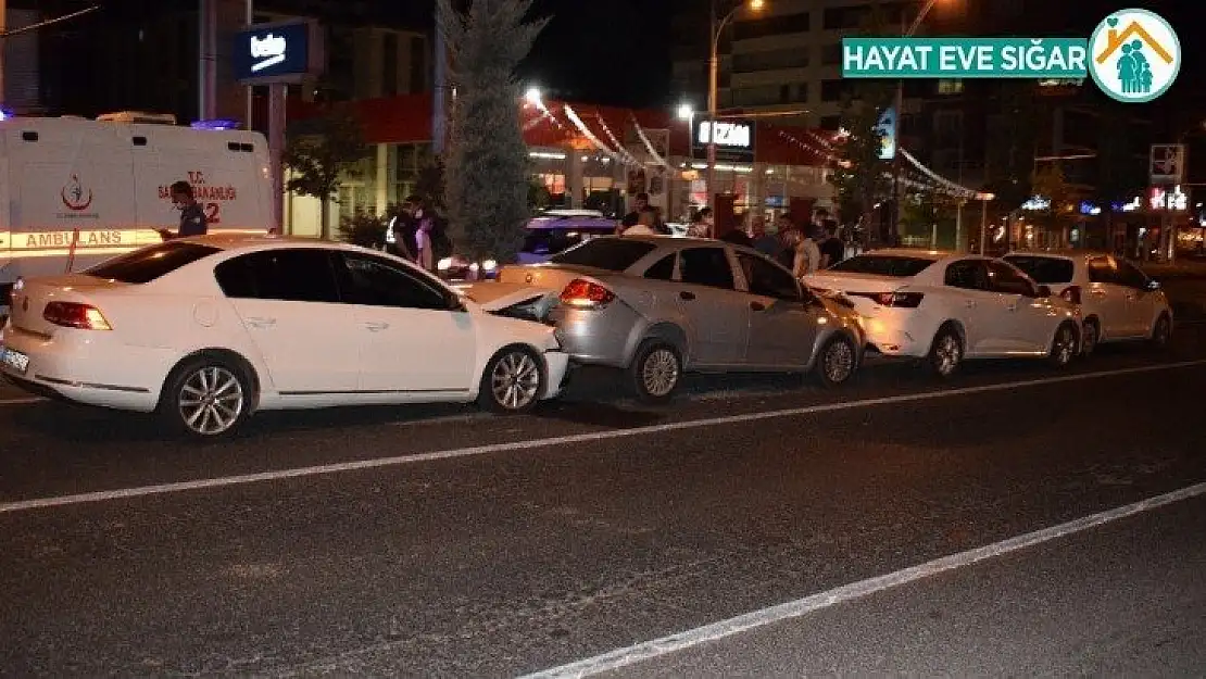 Malatya'da zincirleme trafik kazası: 1 yaralı