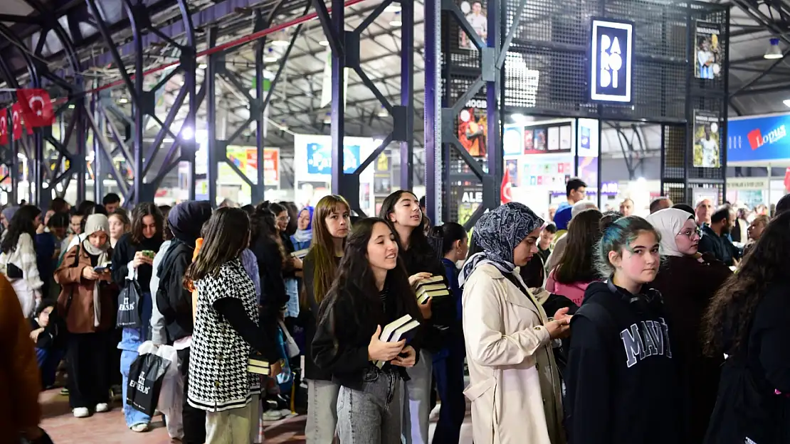 Malatya Kitap Fuarı Moral Motivasyon İçin Muhteşem Bir Organizasyon