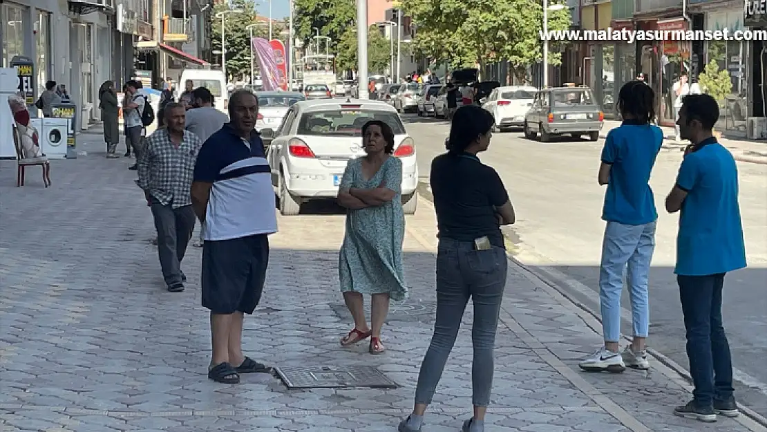 Malatya'nın Yeşilyurt ilçesinde 4,8 büyüklüğünde deprem meydana geldi