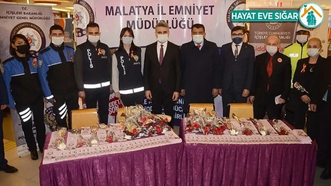 Malatya Park AVM'de 'Kadına Yönelik Şiddetle Mücadele' etkinliği