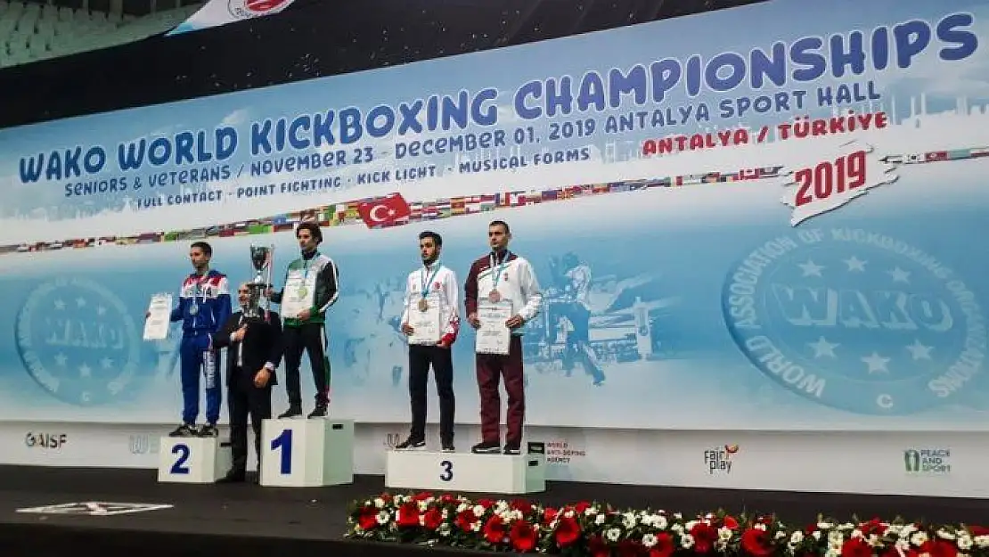 Malatyalı sporcusu Kaya, dünya 3'ncüsü olarak döndü
