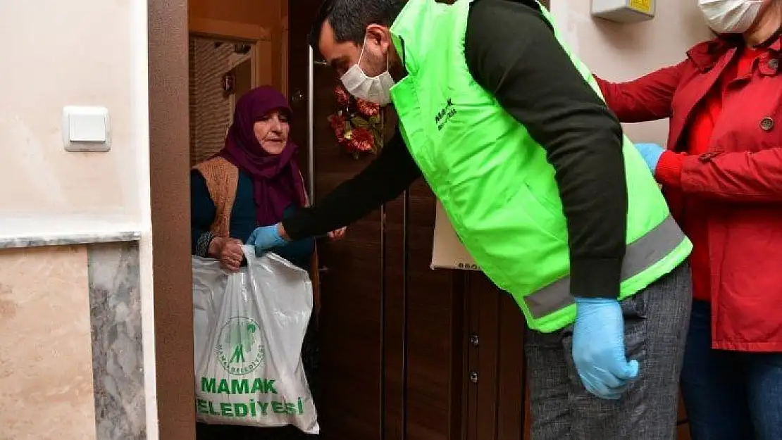 Mamak'tan 65 yaş üstüne gıda ve hijyen paketi