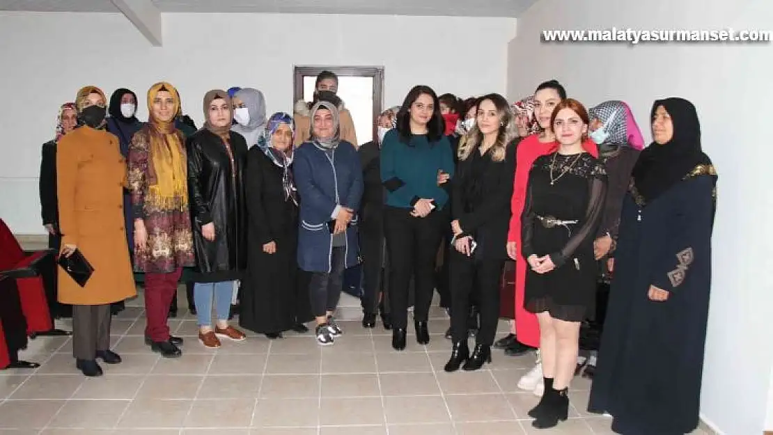 Medical Park Elazığ Hastanesi'nden 'Kadınlar Günü' Semineri