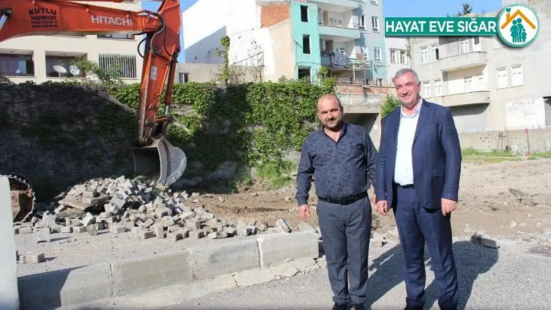 Mehmet Akif Ersoy Caddesi yenileniyor