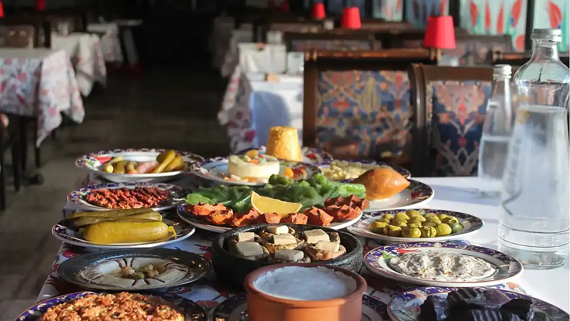 Memurlar İçin Yeni Yemek Ücreti Tarifesi