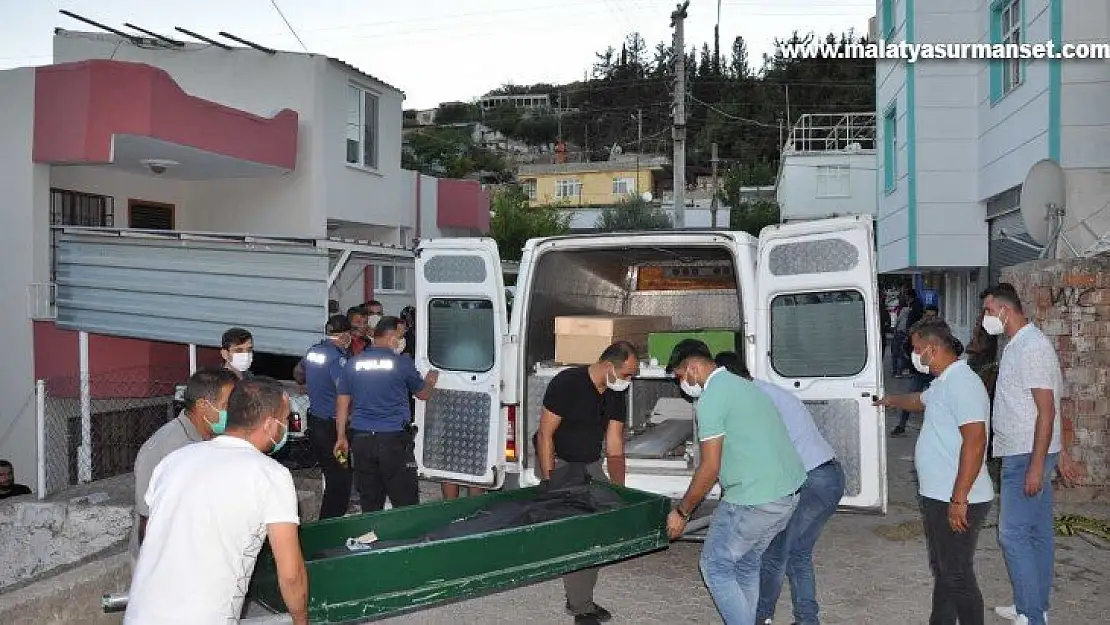 Psikolojik sorunu olan şahıs karısı ve baldızını vurup intihar etti