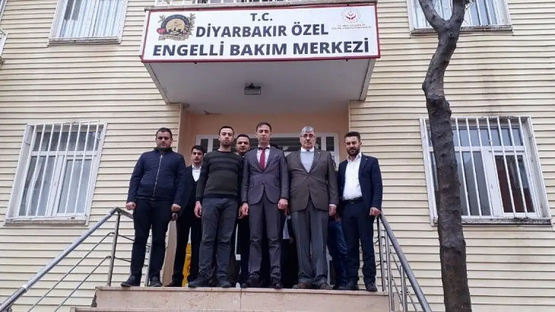MHP'den bakımevindeki yaşlılara ziyaret