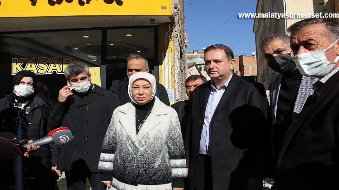 Milletvekili Çalık, çöken bina alanında incelemede bulundu