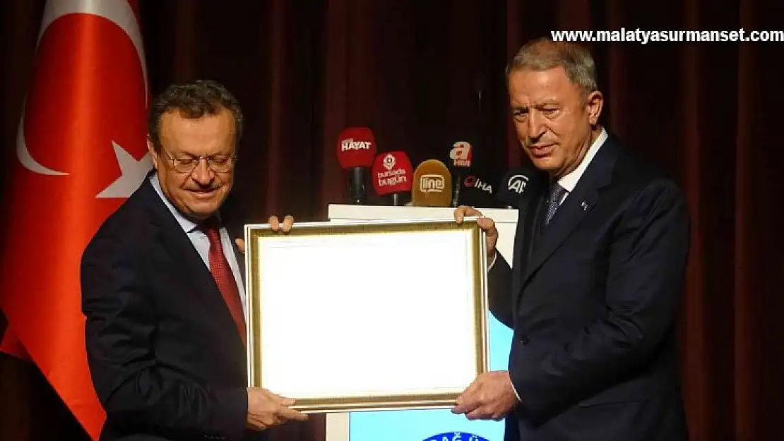 Milli Savunma Bakanı Hulusi Akar: