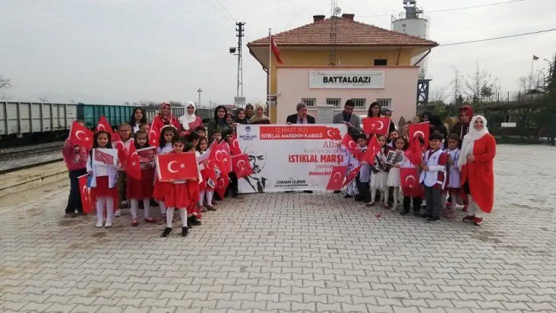 Minik öğrencilere tren yolculuğu