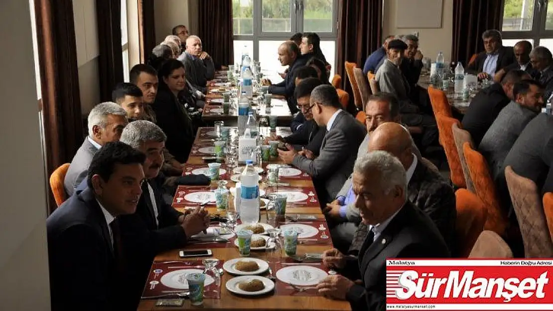 Muhtarlar yemekte bir araya  geldi