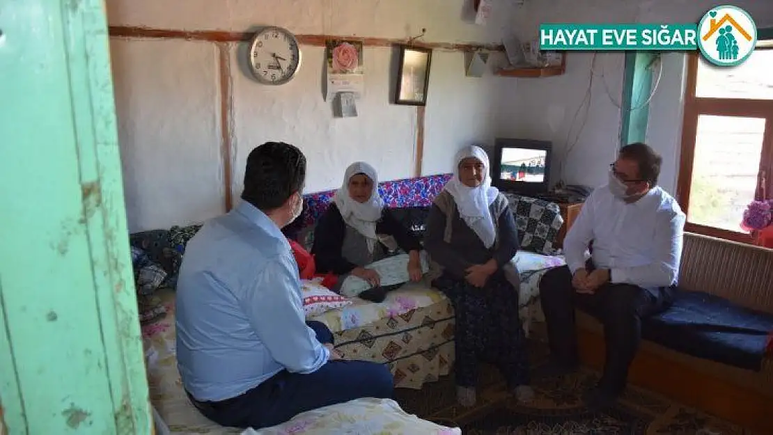 Nallıhan'da şehit anneleri ve asırlık çınarlar anneler gününde unutulmadı