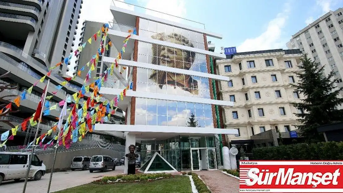 Nazım Hikmet Kültür ve Sanat Merkezi'ne yoğun ilgi