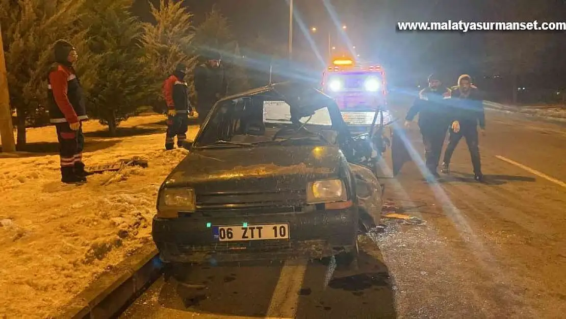 Nevşehir'de otomobil ile yolcu otobüsü çarpıştı: 1 ölü, 3 yaralı