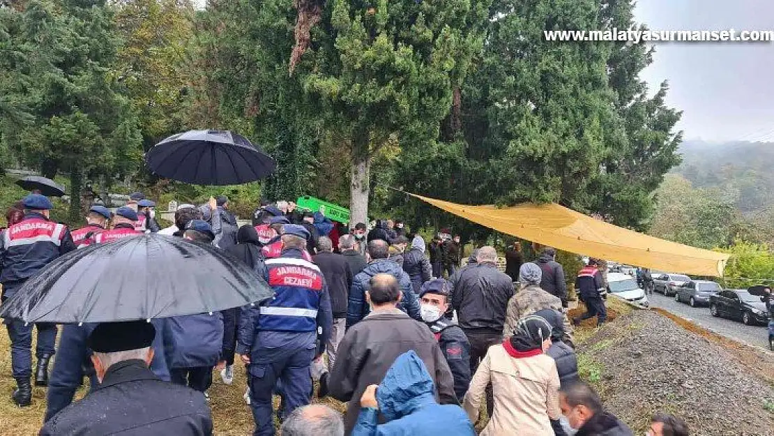 Nöbet çıkışı kazada ölen Rümeysa doktor son yolculuğuna uğurlandı