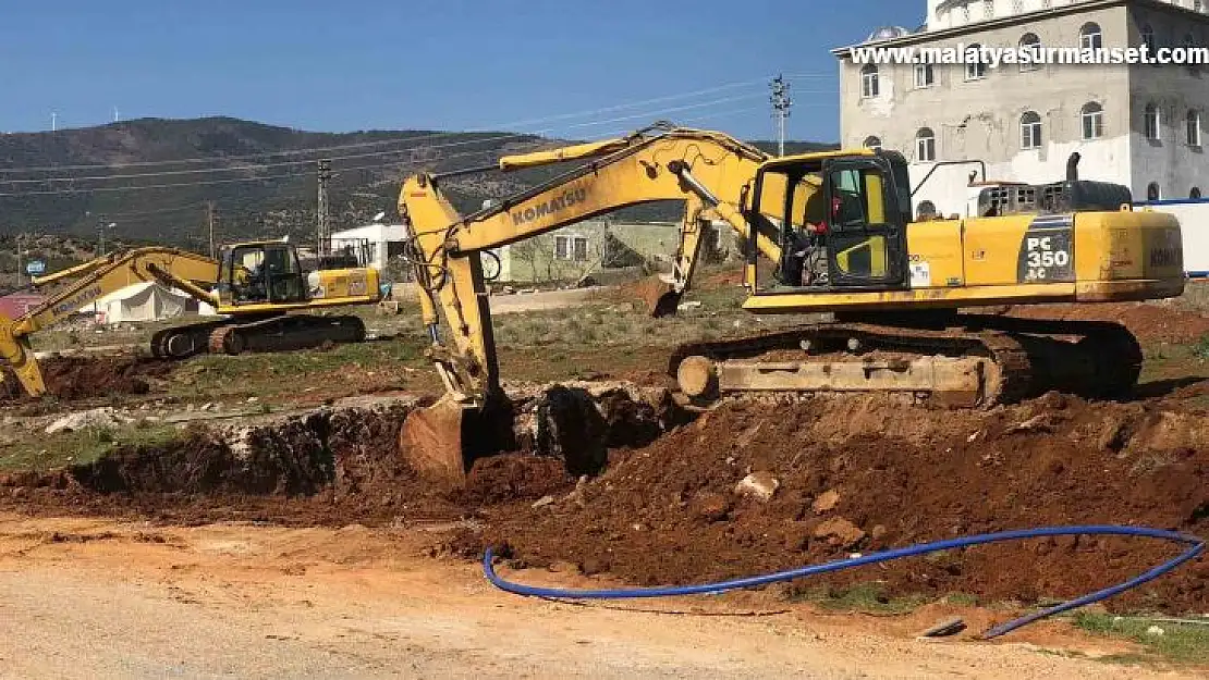 Nurdağı'nda kalıcı konutlar için ilk kazma vuruldu