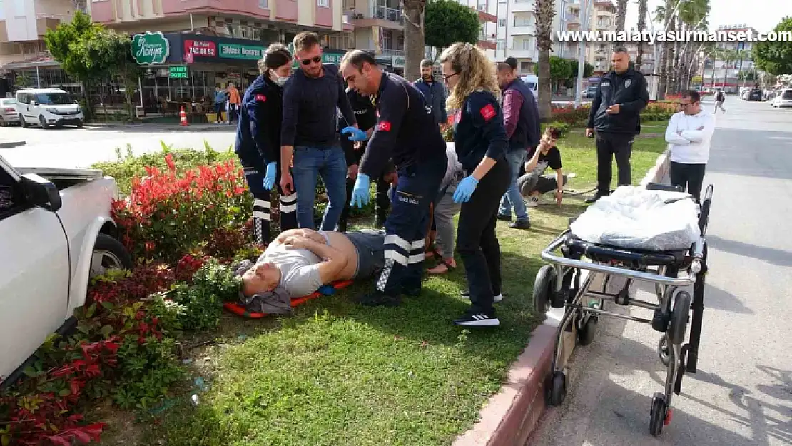 Oğlunun kaza sonrası yaralandığını duyan baba olay yerinde kalp krizi geçirdi