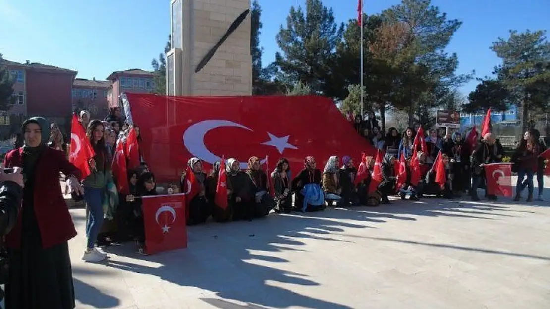 Öğrencilerden Hava Şehitliğine ziyaret