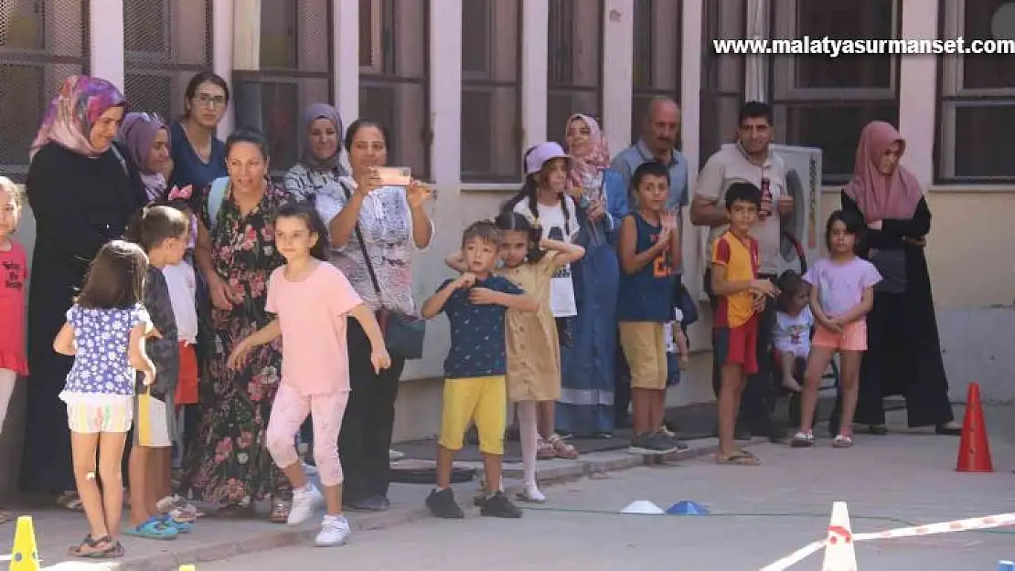 Okula yeni başlayan çocuklarda 'okul fobisi'ne dikkat