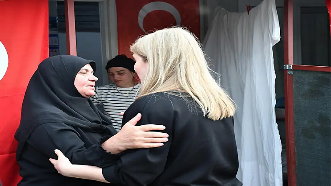 Ölmeztoprak'tan Şehit Annesine Anlamlı Ziyaret