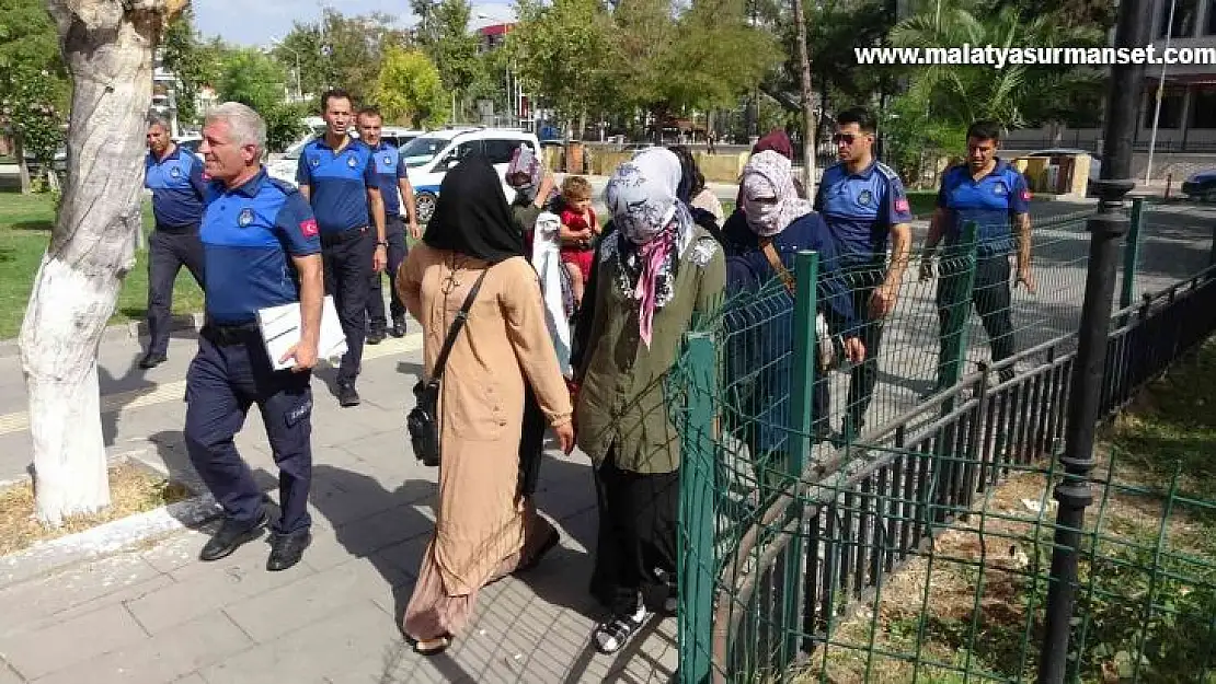 Osmaniye'den gelip Adıyaman'da dilenen 15 şahıs yakalandı