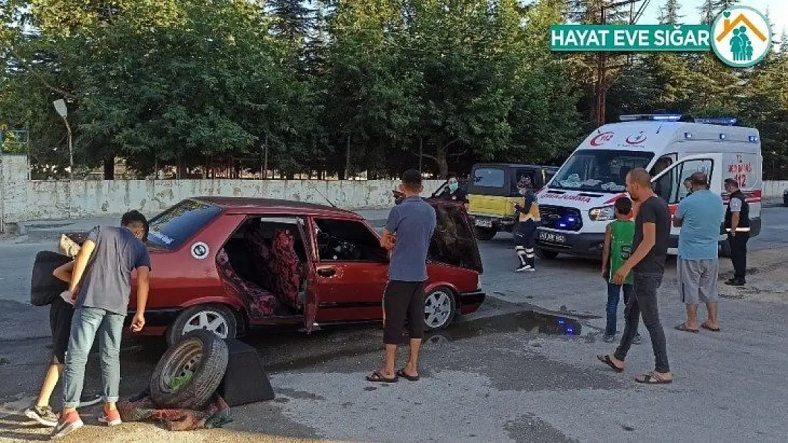 Otomobilde sızan LPG bomba gibi patladı: 3 yaralı