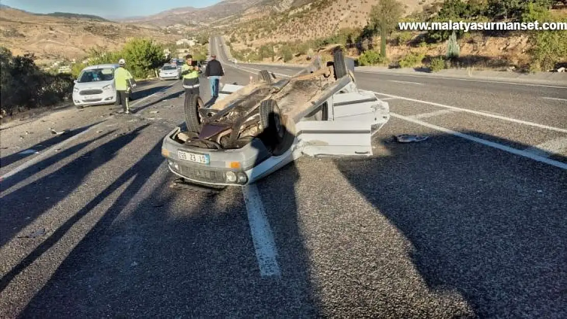 Otomobilin arkadan çarptığı araç takla attı: 2 yaralı