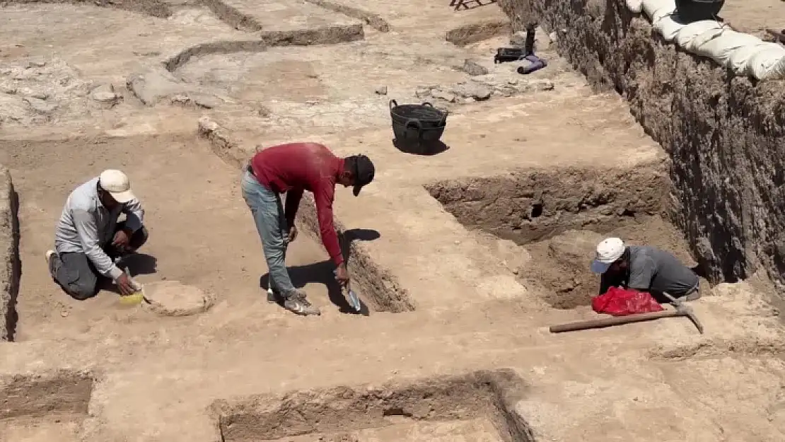 Oylum Höyük'te Kazı Çalışmaları Sürüyor