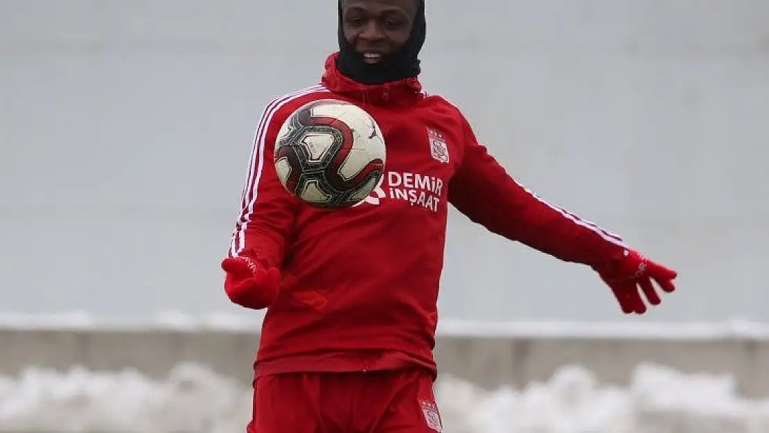 Sivasspor, soğuğu fırsata çeviriyor