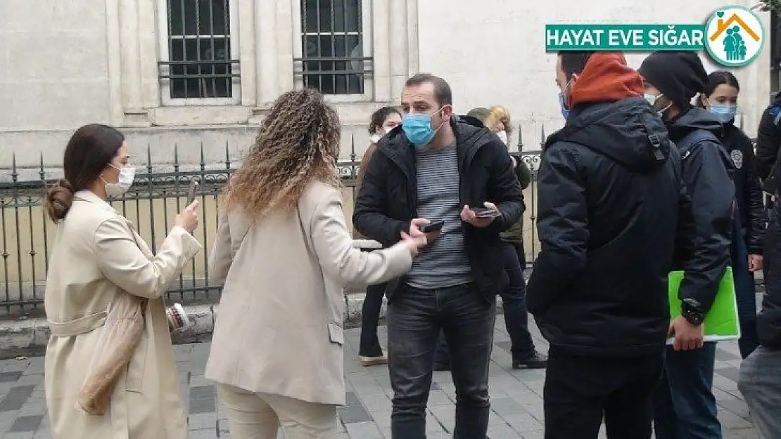 Polise Kapa çeneni diyen kadın turistler gözaltına alındı