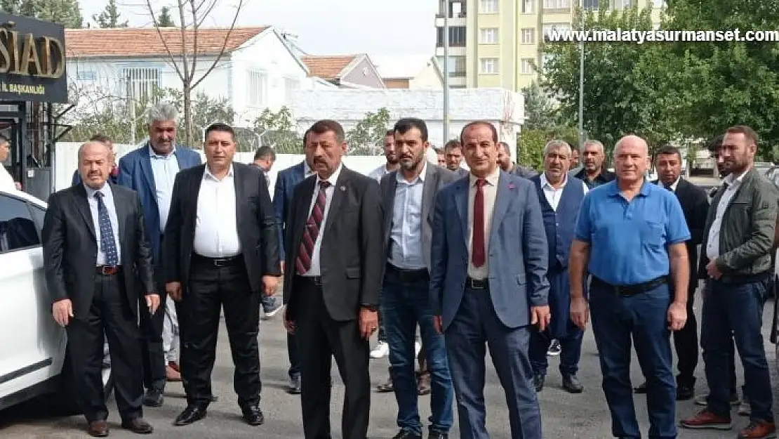 Özmen ailesinden MHP'ye destek