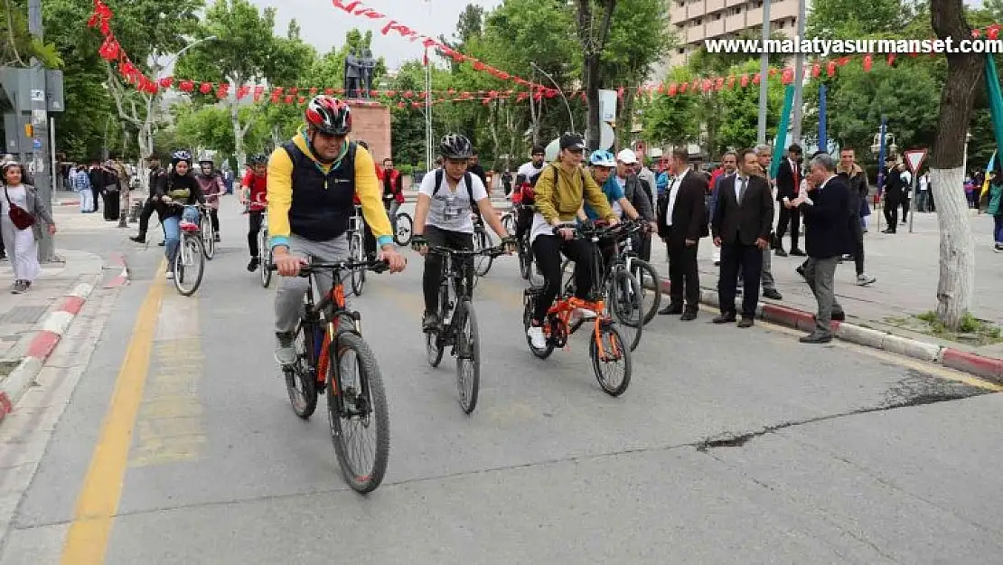 Pedallar Gençlik Haftası için çevrildi