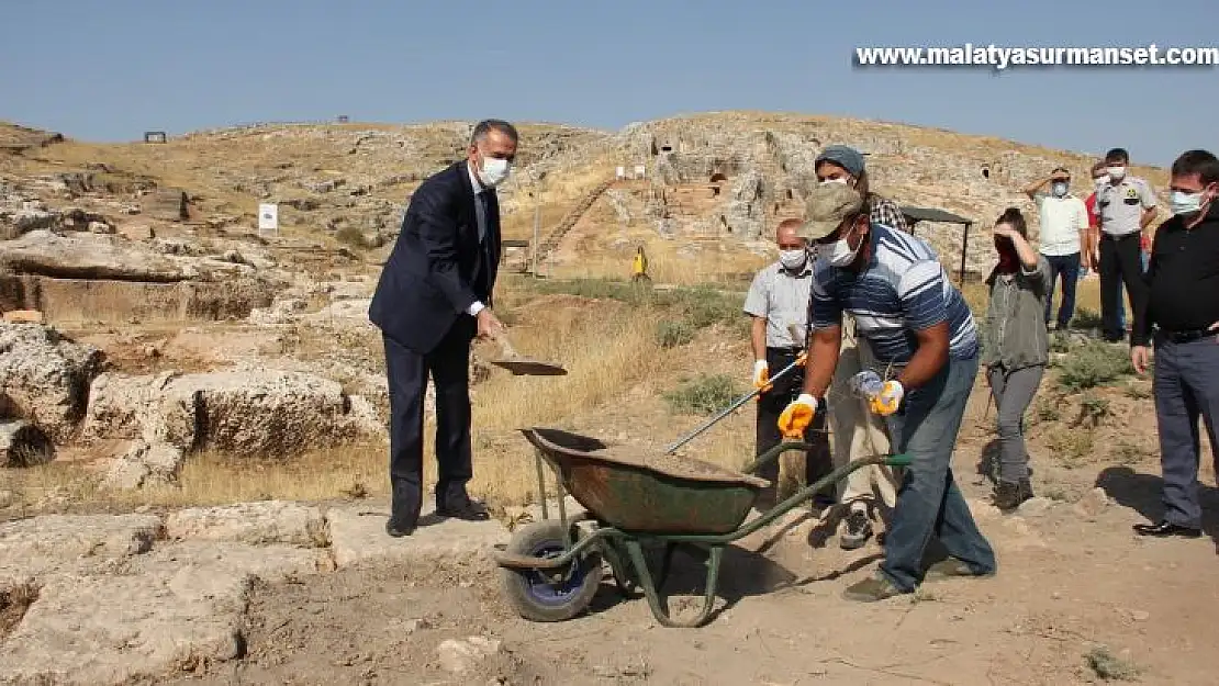 Perre'nin endüstriyel şarap işlikleri ve merdivenli alanda kazılar başladı