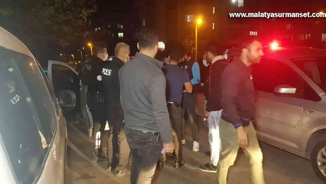 Polisin kovalama sonucu yakaladığı 3 şahıs gözaltına alındı