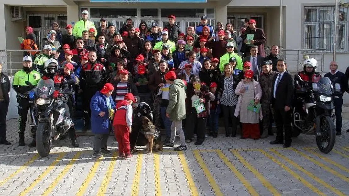 Polislerden özel çocuklarla anlamlı etkinlik