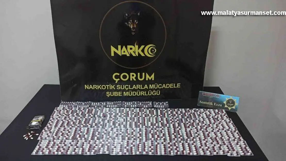 Polisten kaçan araçtan yüzlerce uyuşturucu hap çıktı