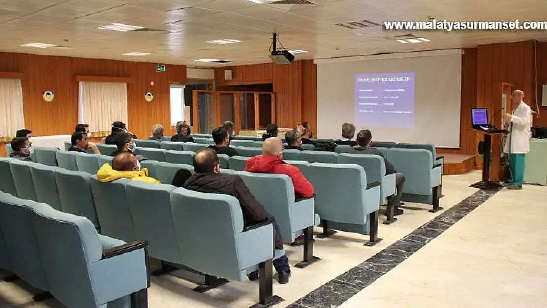 Prof. Dr. Orhan, 'Prostat büyümesinde özelikle 50 yaş üstü erkeklerde dikkatli takip edilmesi gerekiyor'