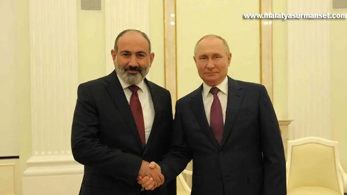 Putin ve Paşinyan, Dağlık Karabağ'ı görüştü
