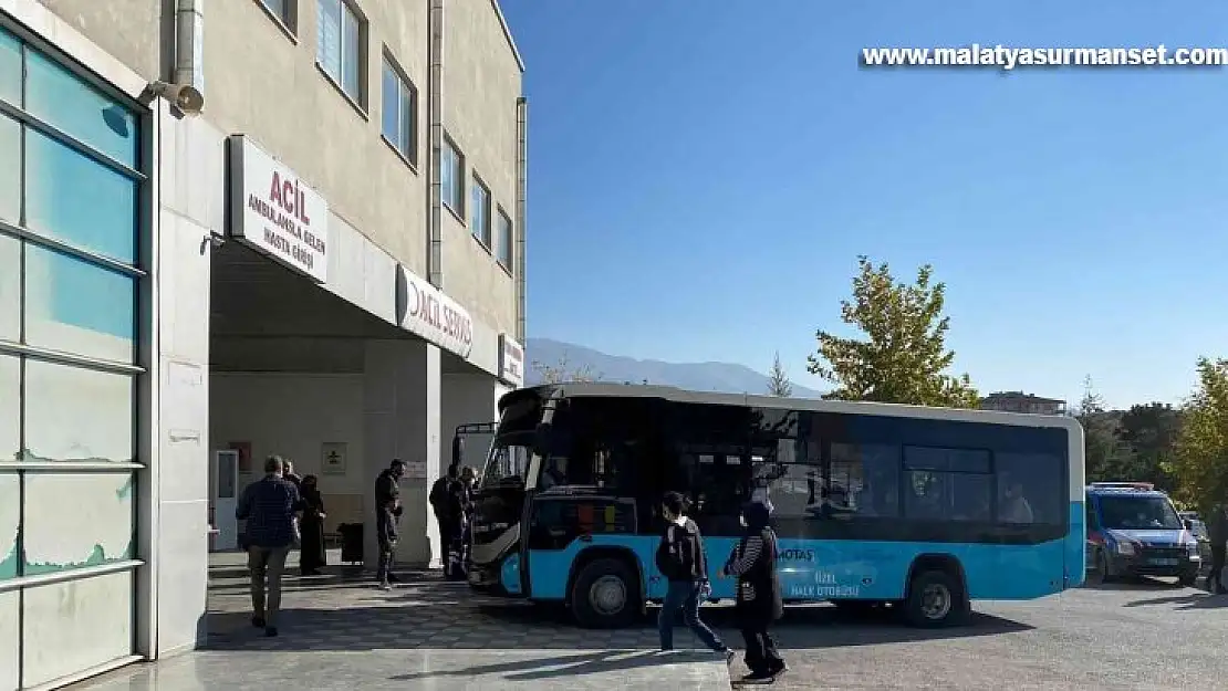 Rahatsızlanan yolcuyu saniyelerle yarışarak hastaneye yetiştirdi