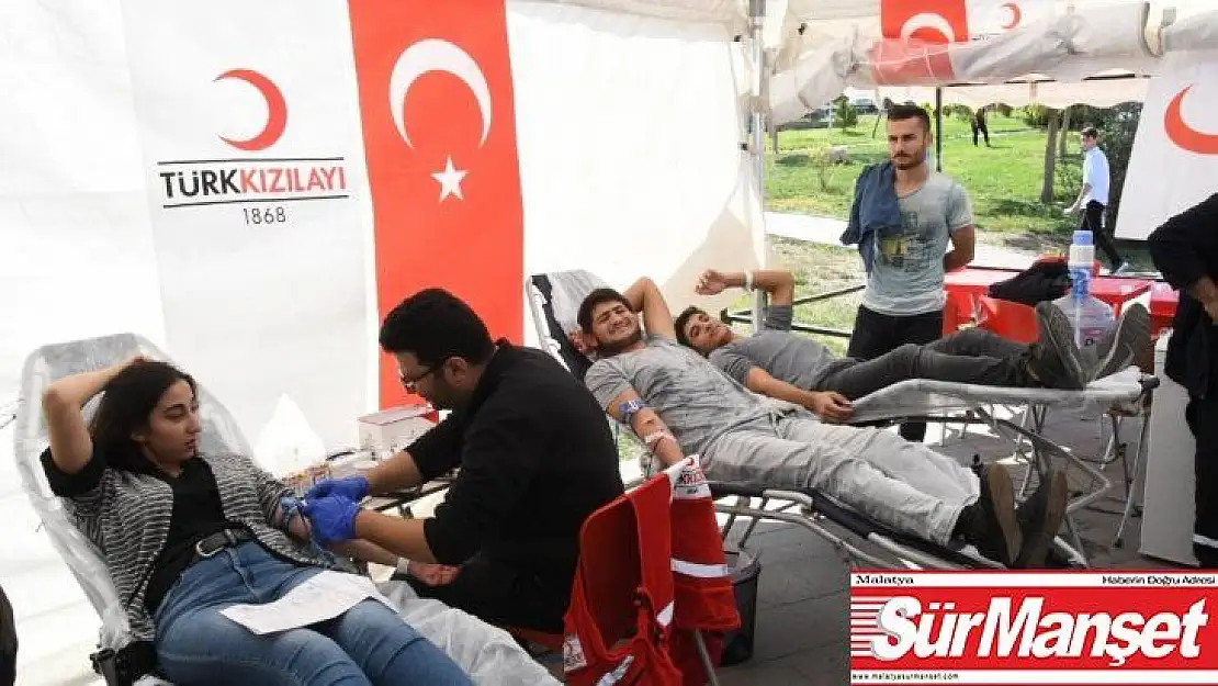 Rektör Turgut'tan kan bağışı kampanyasına destek