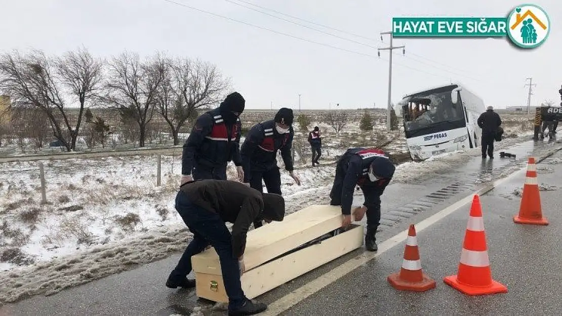 Rus turist otobüs kazasında hayatını kaybetti