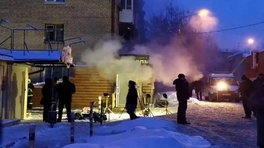 Rusya'da otelin yanından geçen sıcak su borusu patladı: 5 ölü