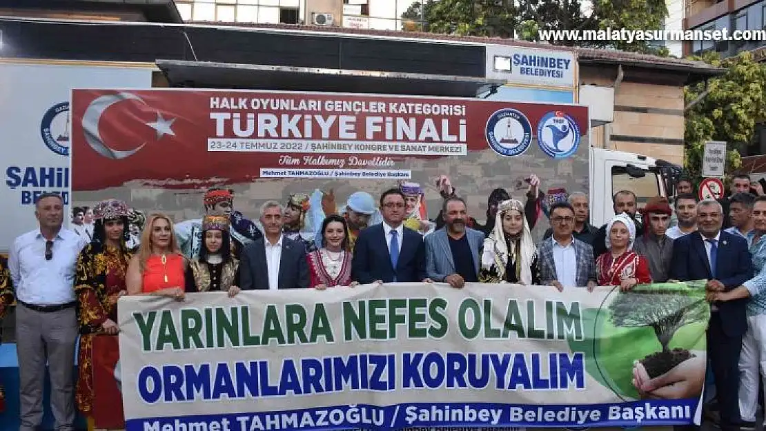 Şahinbey Belediyesi halk oyunları finaline ev sahipliği yaptı