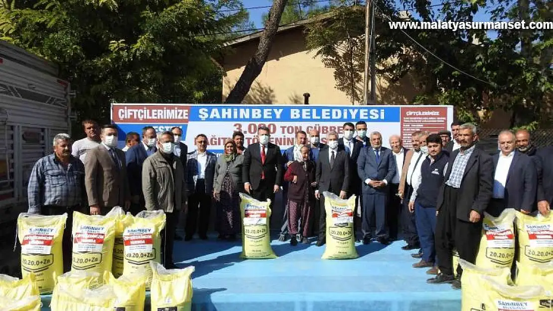 Şahinbey'de çiftçiye 3 bin ton gübre dağıtıldı