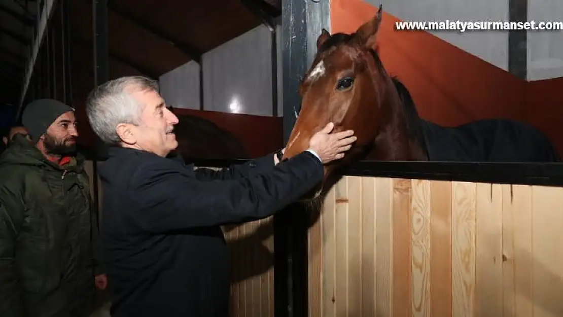 Şahinbey'de geleneksel spor tesisi çalışmaları sürüyor