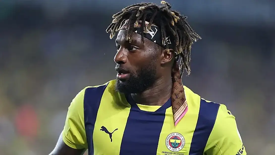 Saint-Maximin Napoli Yolcusu! Fenerbahçe'de Sıcak Gelişme