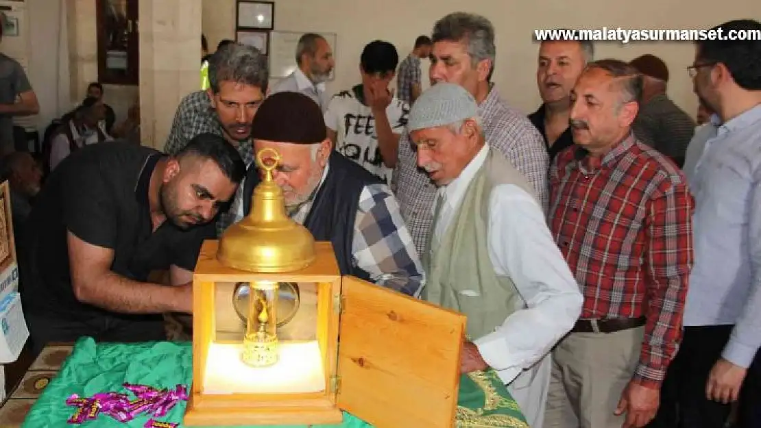 Sakal-ı Şerif 2 yıl aradan sonra gösterildi