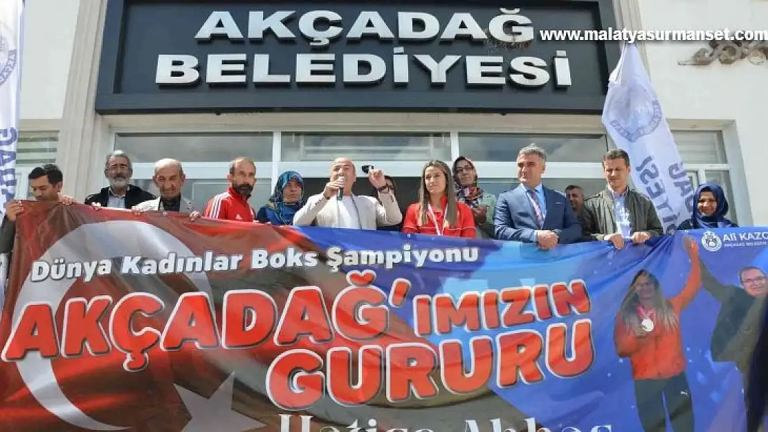 Şampiyon Akbaş, Akçadağ'da coşkuyla karşılandı