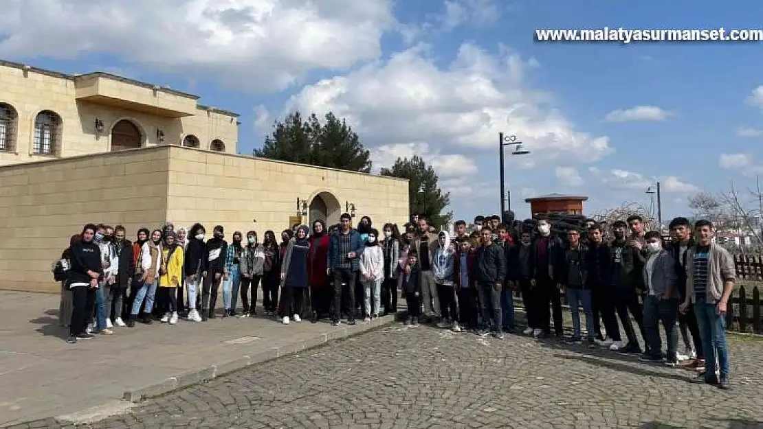 Samsat ÇPAL öğrencileri Adıyaman Üniversitesini gezdi