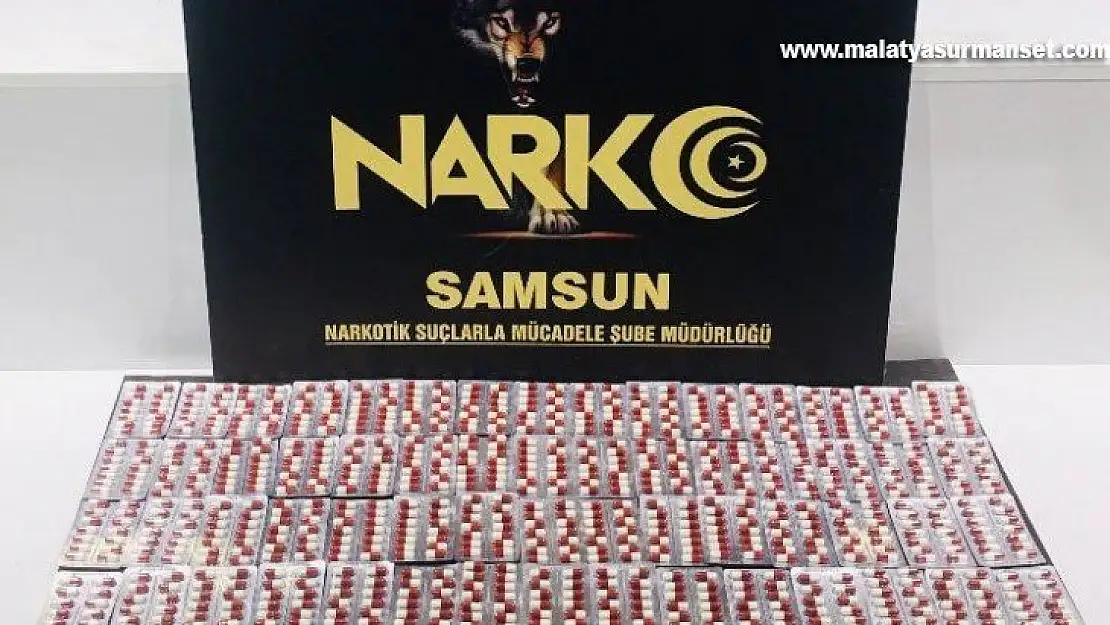 Samsun'da 2 kişi bin 8 adet uyuşturucu hapla yakalandı